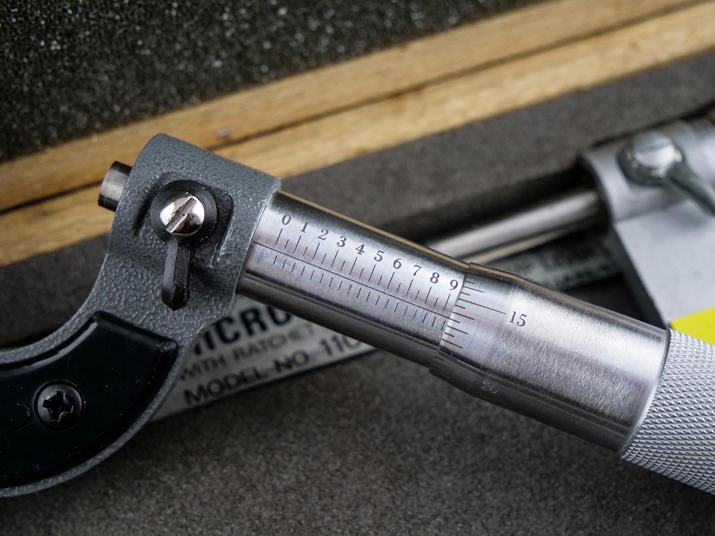 A micrometer engraved