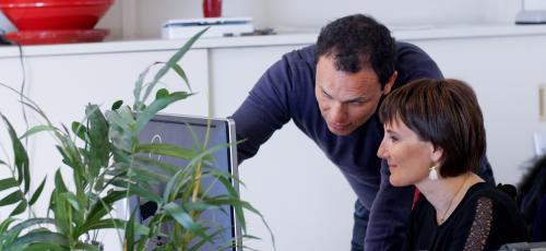 ppl-team-office-computer