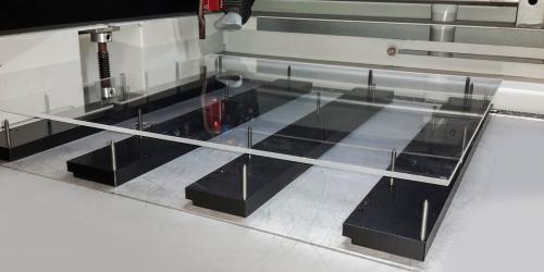 Acrylic cutting with laser cutting support