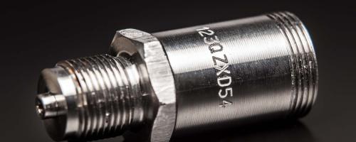 Annealing and deep marking with laser on stainless steel